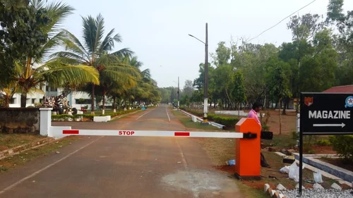 Paint Coated Boom Barrier Paint Coated Boom Barrier