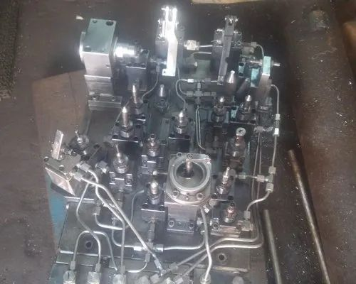 Fully Automatic Vertical Hydraulic Power Pack Fully Automatic Vertical Hydraulic Power Pack