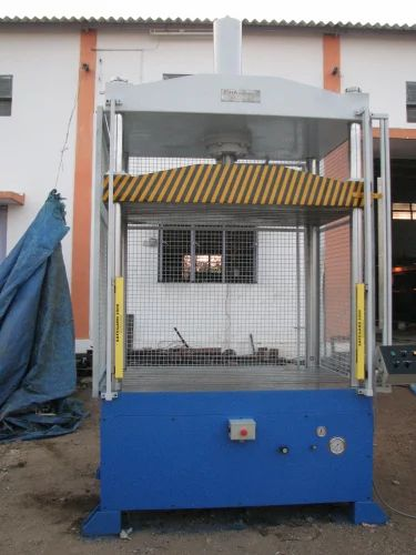 Four Pillar Hydraulic Press Machine Four Pillar Hydraulic Press Machine